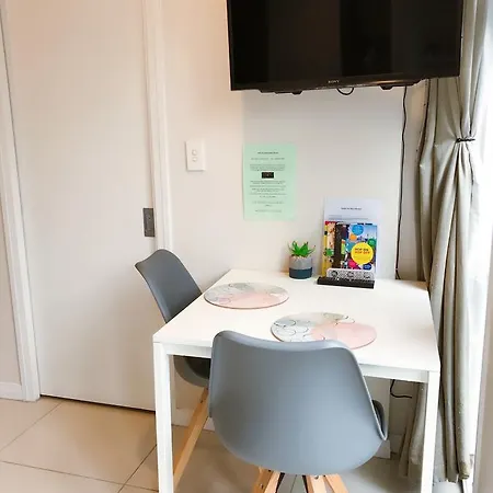 New Market Cozy Room-3